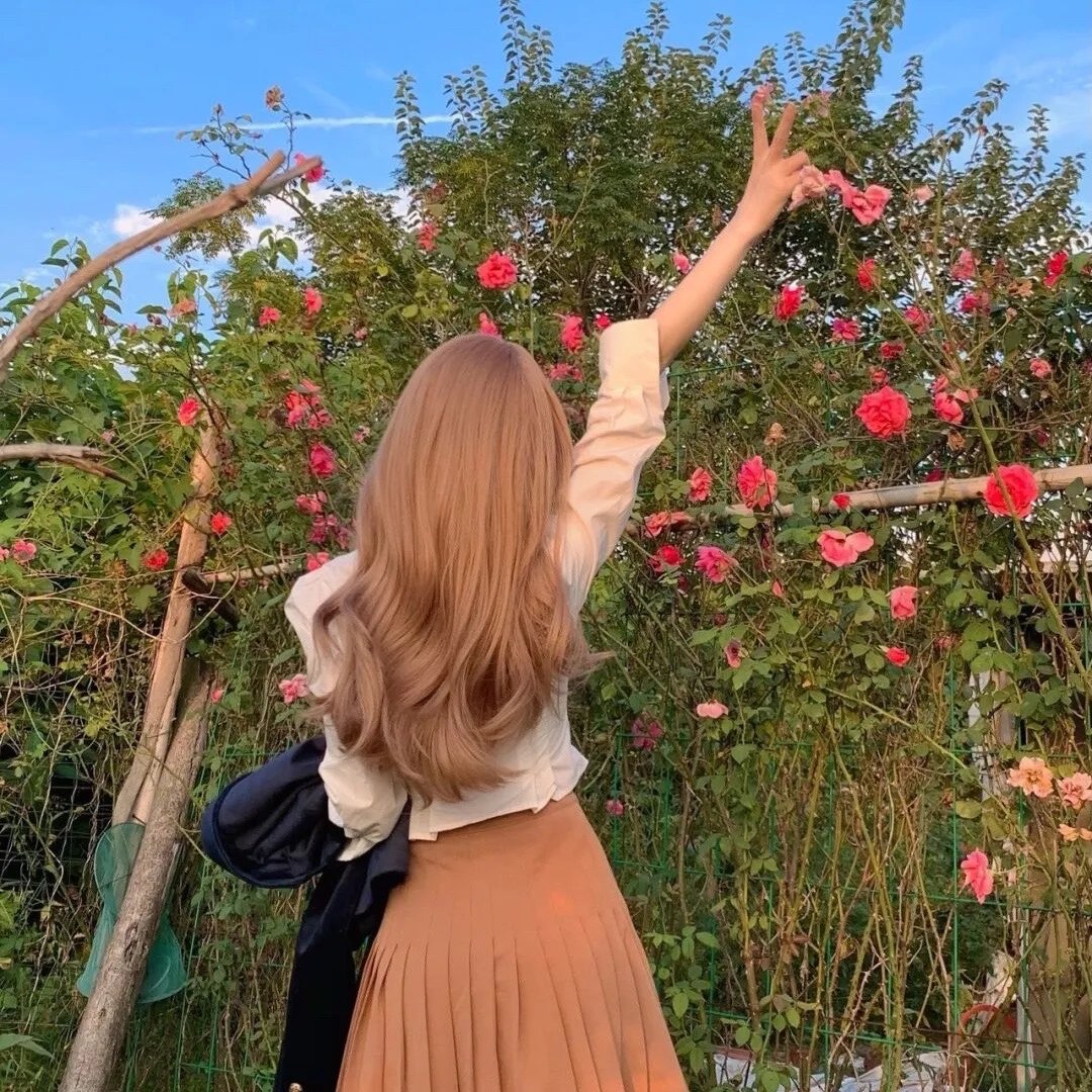 花月争辉
